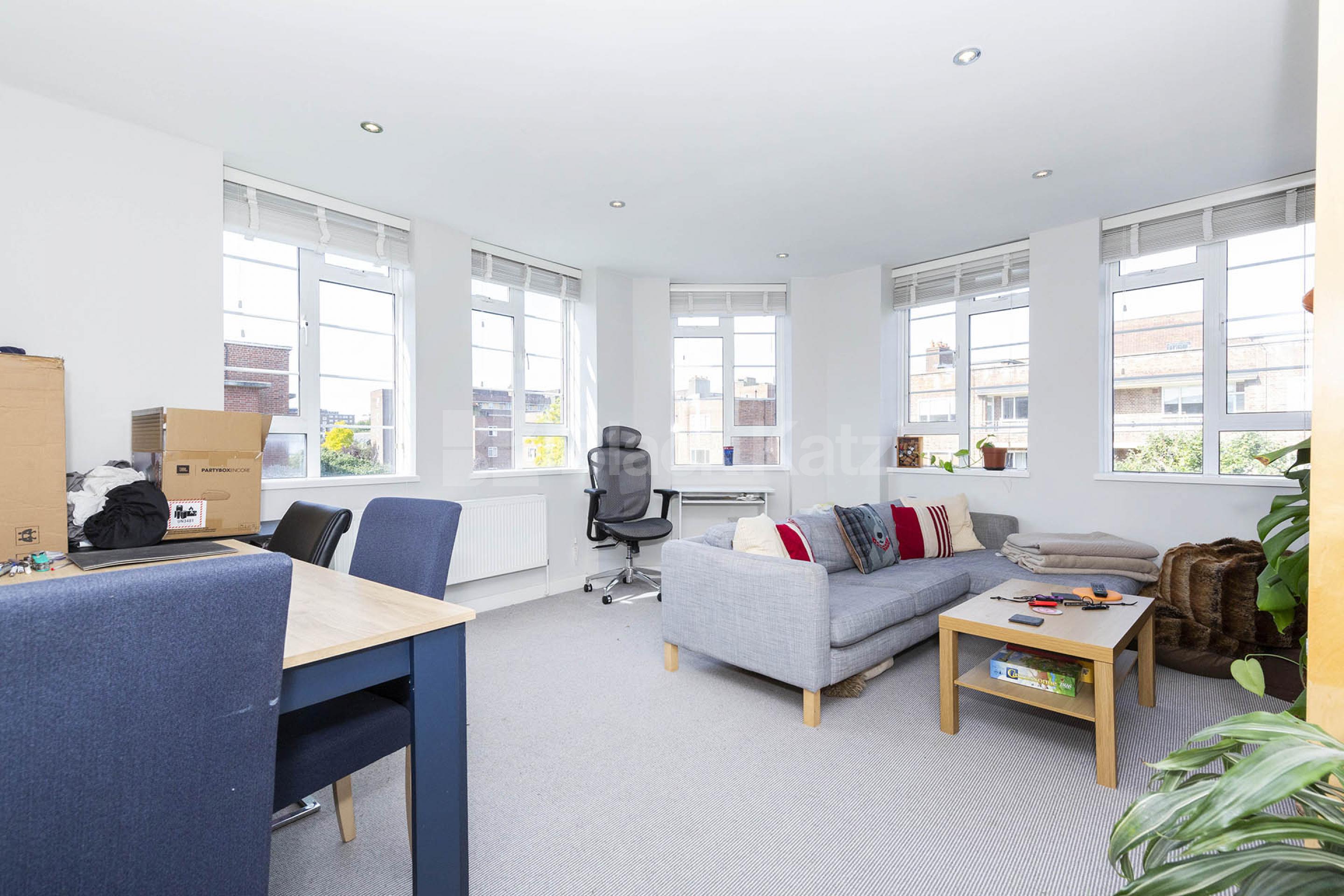 Recently refurbished 3 bedroom apartment by Regents Park & St Johns Wood Tube  Shannon Place , St Johns Wood / Regents Park NW8